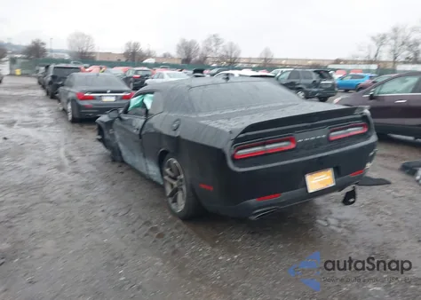 2022 Dodge Challenger R/T Scat Pack z USA, uszkodzony, nr VIN 2C3CDZFJ5NH168536